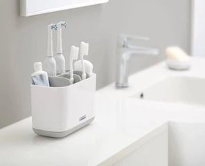 Hộp Đựng Bàn Chải Đánh Răng Tự Khô Joseph Joseph EasyStore 70575 - Thiết Kế Thông Minh, Vệ Sinh Dễ Dàng, An Toàn không BPA cho Phòng Tắm Hiện Đại