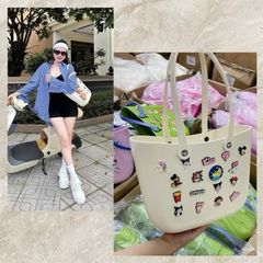 Túi Crocs Stick 5 Màu – Tặng FULL Charm Ngẫu Nhiên, Siêu Xinh Đi Biển & Đi Chơi