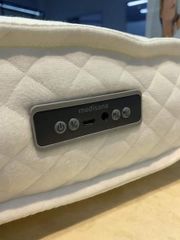 Gối Medisana SP 100 Sleep Well - Gối Chỉnh Hình Âm Thanh Thư Giãn Tích Hợp Kết Nối Bluetooth Cho Giấc Ngủ Sâu Hơn