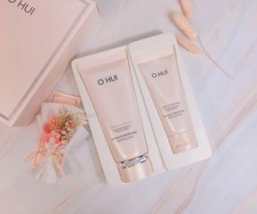 Sữa Rửa Mặt Ohui Hồng Miracle Moisture Cleansing Foam - Dưỡng Ẩm, Làm Sáng Da Cho Mọi Loại Da, Phù Hợp Da Nhạy Cảm