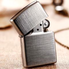 Bật Lửa Zippo 28181 Lót Vải Linen - Thiết Kế Tối Giản, Chống Gió, Hàng Chính Hãng Mỹ, Bảo Hành Trọn Đời, Quà Tặng Độc Đáo