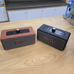 Loa Bluetooth Oneder D3 - Âm thanh sống động, bass chắc, thiết kế cổ điển retro, pin 4000mAh, hoàn hảo cho âm nhạc mọi lúc mọi nơi