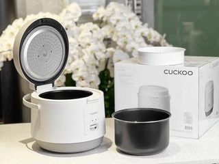 Nồi Cơm Điện Cuckoo CR-1095 1,8L - Công Nghệ Nấu 3D, Dễ Dàng Vệ Sinh, Dễ Dàng Di Chuyển, Sang Xịn, Hiện Đại