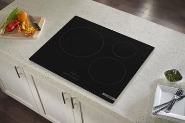 Bếp Từ 3 Vùng Nấu BOSCH PUC611BB5E Seri 4 - Mặt Kính Schott Ceran Chịu Nhiệt, Tiết Kiệm Điện, Điều Khiển Cảm Ứng