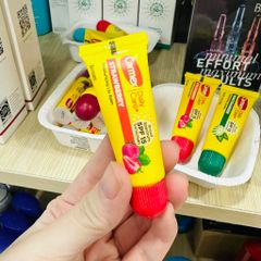 Son dưỡng môi Carmex Strawberry Lip Balm Tube SPF 15 10g