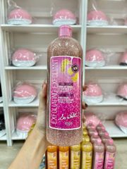 Sữa tắm có hạt F&W So White Exfoliating Shower Gel 940ml