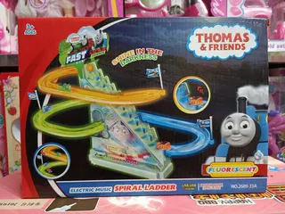 Đồ chơi tàu hỏa Thomas nhảy bậc thang trượt cầu trượt chạy bằng pin sạc 2689-35