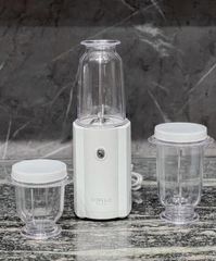 Máy Xay Sinh Tố Mini Corelle Seka - Tiện Lợi 3 Bước, Dễ Dàng Vệ Sinh, Phù Hợp Cho Bữa Sáng Nhanh và Cho Bé ăn Dặm