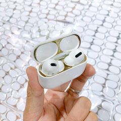 Miếng Dán Kim Loại Chống Bám Bẩn cho AirPods Pro 1 2 - Bảo Vệ Chống Bụi, Trầy Xước - Phụ Kiện Hoàn Hảo cho Tai Nghe AirPods