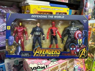 Bộ Đồ Chơi 4 Siêu Nhân Avengers Hero Series Có Đèn Phát Sáng - Quà Tặng Cho Trẻ Em, Phát Triển Kỹ Năng Tưởng Tượng