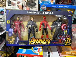 Bộ Đồ Chơi 4 Siêu Nhân Avengers Hero Series Có Đèn Phát Sáng - Quà Tặng Cho Trẻ Em, Phát Triển Kỹ Năng Tưởng Tượng