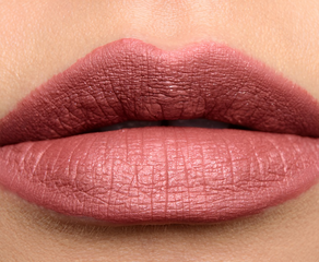 Son kem lì NYX Professional Makeup Liquid Suede Metallic Matte Lipstick màu Mauve Mist