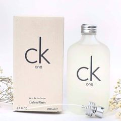Nước Hoa Calvin Klein CK One EDT 100ml - Hương Nước Hoa Đặc Trưng Cho Cả Nam & Nữ, Pha Trộn Cam Bergamot và Gỗ Tuyết Tùng