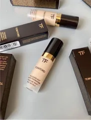 Kem Nền Tom Ford Traceless Soft Matte Foundation Mini 4ml