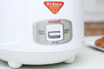 Nồi cơm điện Cuckoo CR-1051 1.8L - Nấu Cơm Tự Động, Thiết Kế Hiện Đại, Chế Độ Giữ Nóng, Tiết Kiệm Điện Hàn Quốc