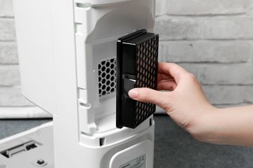 Robot Hút Bụi Thông Minh Samsung VR30T85513W/SV - Lực Hút 4200PA, Thiết Kế Nhỏ Gọn, Tự Tạo Bản Đồ 3D, Điều Khiển Bằng Giọng Nói