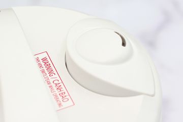 Nồi Cơm Điện Panasonic SR-MEV10LRA 1L Màu Ghi - Nấu Cơm Nhanh, Chống Dính, Phù Hợp Gia Đình Nhỏ - Quà Tặng Thích Hợp