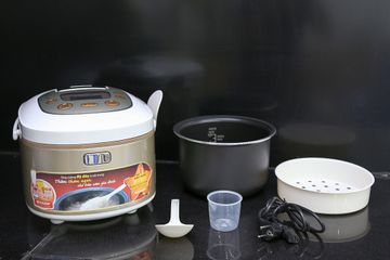 Nồi Cơm Điện Sharp KS-TH18-GL 1.8 Lít - Sang Trọng, Hẹn Giờ Thông Minh, Công Nghệ Nấu 3D, Dùng Cho 4-6 Người