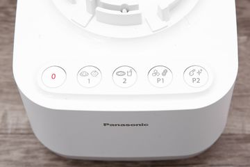 Máy Xay Sinh Tố Panasonic MX-MG53C1CRA 700W - 3 Cối Thủy Tinh Đa Năng, Xay Đá, Thịt, Sinh Tố Dễ Dàng và Tiện Lợi