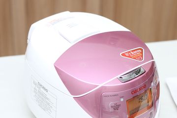 Nồi cơm điện tử Cuckoo CR-0631F 1L - Đa chức năng nấu cơm, cháo, bánh, công suất 580W, dễ sử dụng, tiết kiệm điện, sản xuất Hàn Quốc