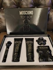 Set Nước Hoa Moschino Men's Toy Boy - Bộ Quà Tặng Hương Nước Hoa Cao Cấp Cho Nam - Dưỡng Da Sau Cạo Râu 100ml