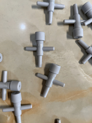Van Tăng Giảm Oxy 2 Đầu - 3 Đầu Dùng Cho Cá Cảnh, Điều Chỉnh Lưu Lượng Oxy Hồ Cá, Dụng Cụ Tiện Lợi, Màu Ngẫu Nhiên