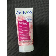 Sữa Rửa Mặt StIves Tẩy Tế Bào Chết 170g - Làm Sạch Da Mịn Màng, Nguyên Liệu Tự Nhiên, Giúp Da Rạng Rỡ, Thích Hợp Mọi Loại Da