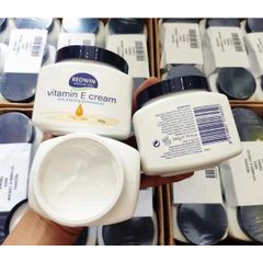Kem Dưỡng Ẩm Body & Face Vitamin E  300ml Úc - Cung cấp độ ẩm, làm sáng da, bảo vệ da, phù hợp cho mọi loại da