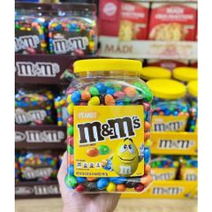 Kẹo Socola Nhân Đậu Phộng M&M 1757g - Nắp Vàng, Hương Vị Ngọt Ngào, Lý Tưởng Cho Tiệc Tùng Và Xem Phim