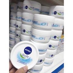 Kem Dưỡng Ẩm Chuyên Sâu Nivea Soft 200ml