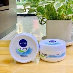 Kem Dưỡng Ẩm Chuyên Sâu Nivea Soft 200ml