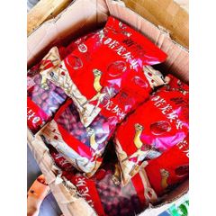 Táo Đỏ Tân Cương Ngon 1kg - Hạt Dinh Dưỡng Từ Miền Núi, Ngọt Thanh, Không Chất Bảo Quản, Thích Hợp Làm Món Ăn Vặt Đầy Lợi Ích Sức Khỏe