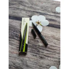 bút kẻ mắt dành cho trang điểm