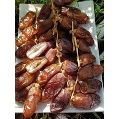 Chà Là Khô Nguyên Cành Deglet Nour hộp 500g