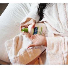 DƯỠNG DA CETAPHIL MOISTURIZING LOTION - 118ml và 591ml