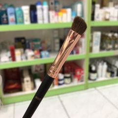 Cọ Đánh Sống Mũi N01 Angled Shading - Cọ Trang Điểm Độc Đáo Tạo Nên Đường Nét Sắc Sảo, Đa Năng Cho Mọi Phong Cách Trang Điểm