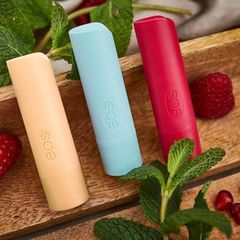 SON DƯỠNG MÔI EOS LIP BALM 4G (ngẫu nhiên mùi)