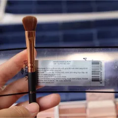 Cọ tán phấn mắt lớn lông mềm Vacosi E04