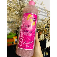 Sữa tắm có hạt F&W So White Exfoliating Shower Gel  940ml