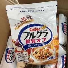 Ngũ cốc Calbee Nhật Ăn Kiêng Giảm Cân Mix Sữa Chua Trái Cây Granola 