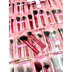 Bộ cọ trang điểm toàn mặt Real Techniques Rebel Edge Trio - 3 chiếc cọ cao cấp, thiết kế độc đáo cho trang điểm hoàn hảo