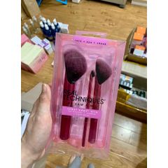 Bộ cọ trang điểm toàn mặt Real Techniques Rebel Edge Trio - 3 chiếc cọ cao cấp, thiết kế độc đáo cho trang điểm hoàn hảo