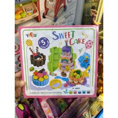 Bộ đồ chơi đất nặn làm bánh (5832) YiQis Sweet cake 232681