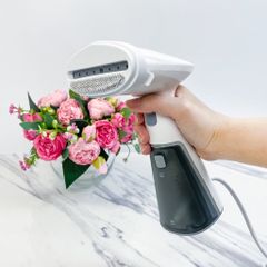 Bàn Là Hơi Nước Cầm Tay Locknlock 1000W ENI148WHT - Thiết Kế Gọn Nhẹ, Chức Năng Xịt Hơi Tiện Lợi, Bảo Hành 2 Năm