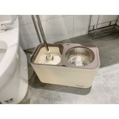 Bộ Lau Nhà Xoay Tay LocknLock ETM478 - Dụng Cụ Vệ Sinh Cao Cấp, Bông Lau Microfiber, Thiết Kế Tiện Dụng 2 Bông Lau