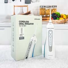 Máy Tăm Nước Không Dây LocknLock ENR156BLU - Tạo Sóng Nước 4 Chế Độ, Dung Tích 200ml - Bảo Hành 2 Năm, Sạc USB Tiện Lợi
