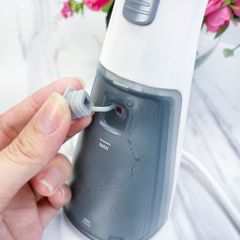 Bàn Là Hơi Nước Cầm Tay LocknLock ENI148 - Mini Ủi Hơi Nước 1000W - Thiết Kế Gọn Nhẹ, Bảo Hành 2 Năm