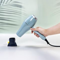 Máy Sấy Tóc LocknLock ENA144BLU Công Suất 1900W - Thiết Kế Hiện Đại, 3 Chế Độ Nhiệt, Bảo Hành 24 Tháng