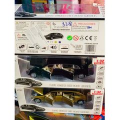 Mô hình xe ô tô Automini 1:32 Scale Die Cast Model có đèn, mở được cửa giao màu ngẫu nhiên 233948