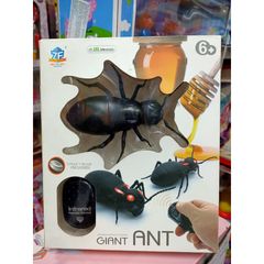 Đồ chơi điều khiển từ xa con kiến đen khổng lồ chạy bằng pin có đèn sáng 9917 Giant Ant Infrared Remote control